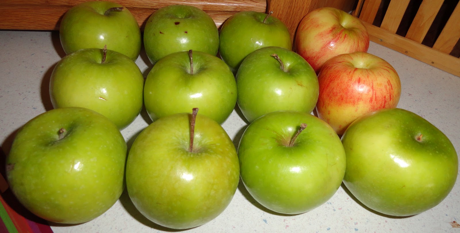 theArtisticFarmer Cinnamon Glazed Apples