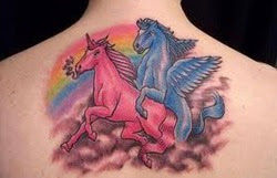 tatuaje de unicornios fornicando
