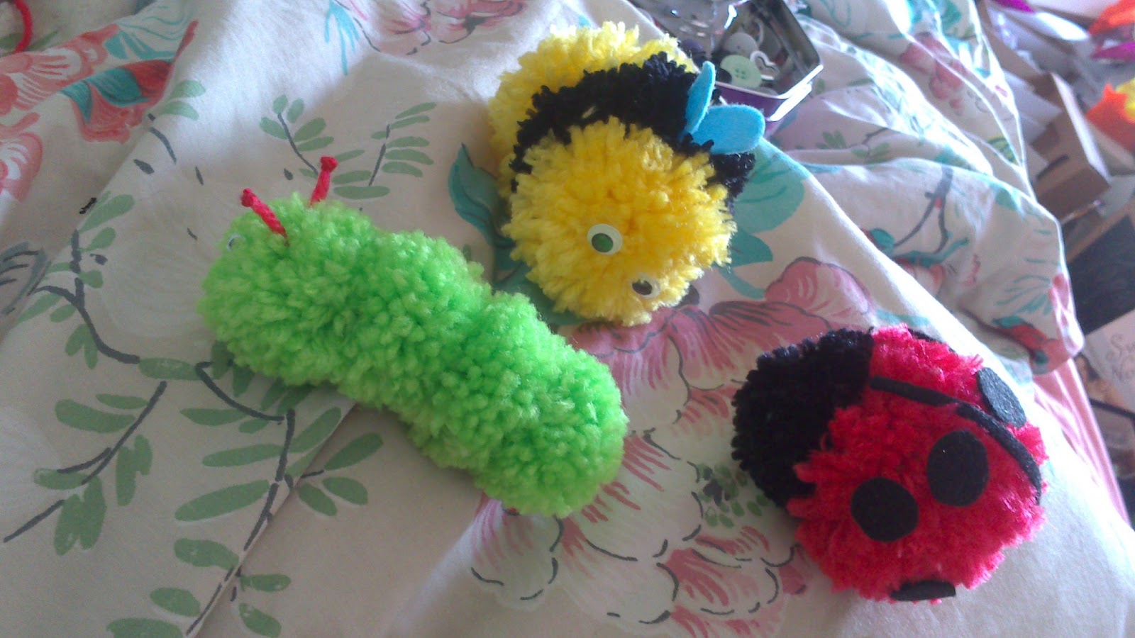 trashy elegance pom pom cheat tutorial and pom pom bugs (bee, ladybird
