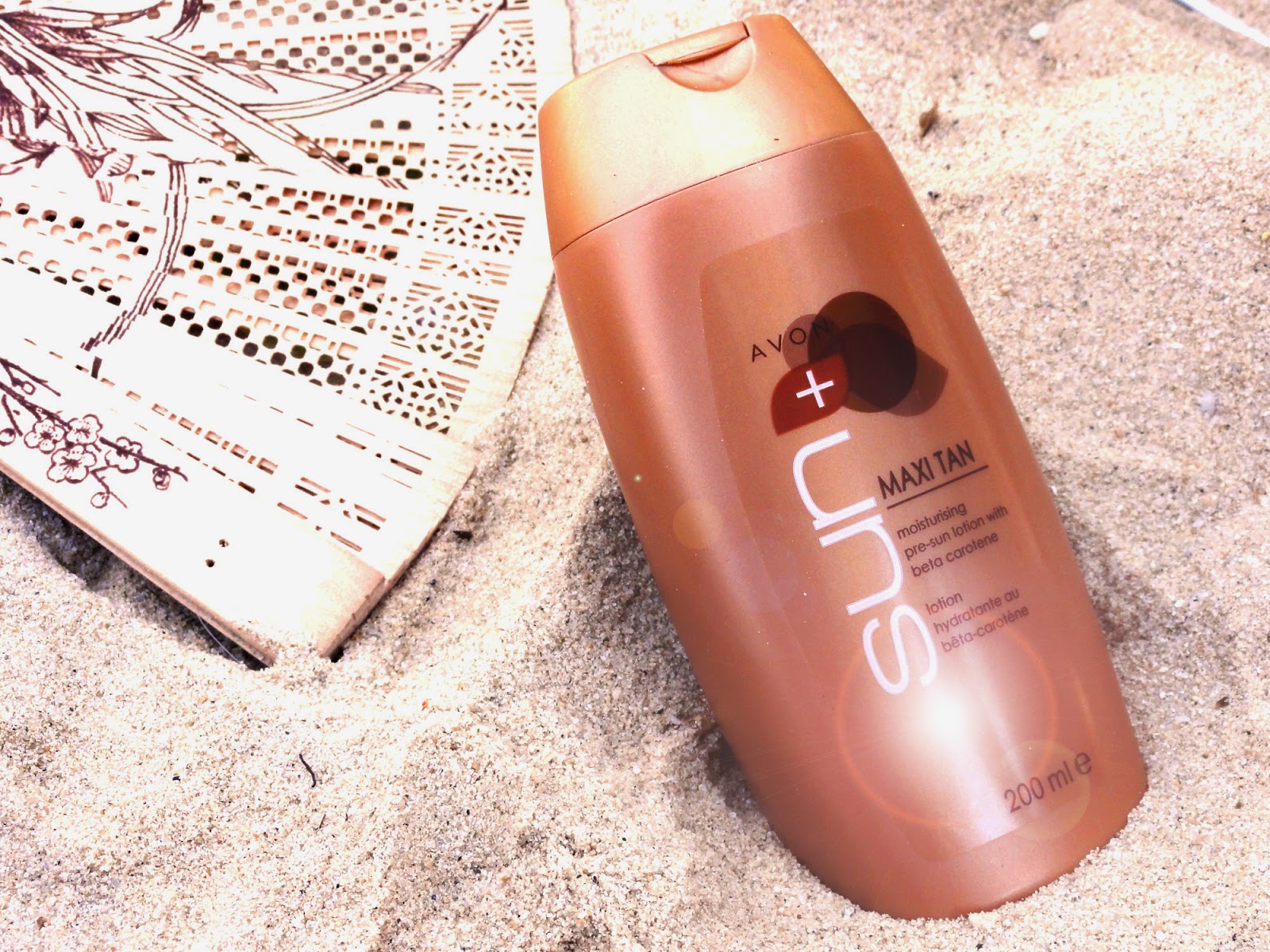 Mazalice Avon Maxi Tan hidratantni losion sa beta karotenom
