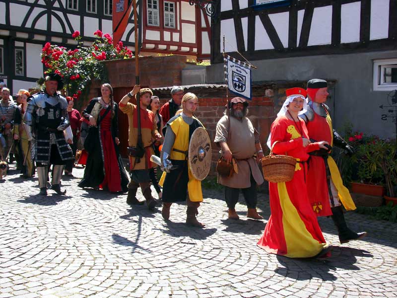 Foltervorfuhrung Auf Franzosischen Mittelaltermarkten Schuhlos