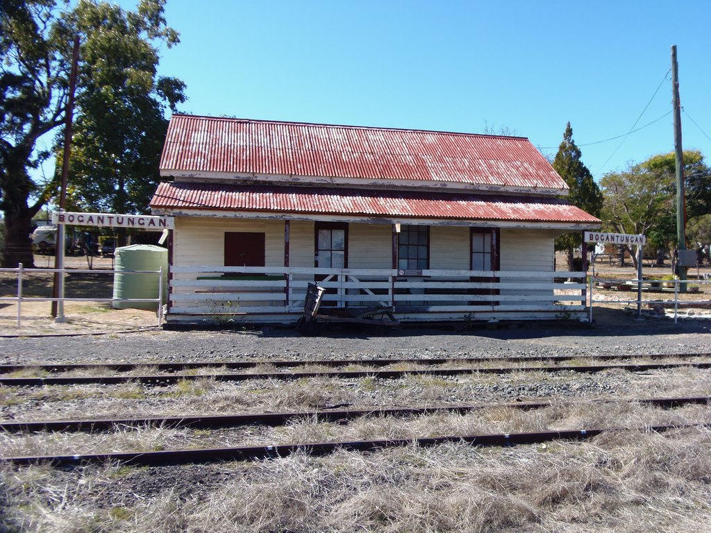 Solo Steve On The Road BOGANTUNGAN QLD