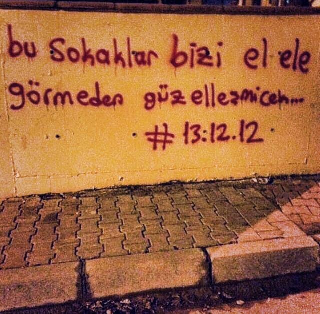 İlişkiler Üzerine Yazılmış Komik Duvar Yazıları