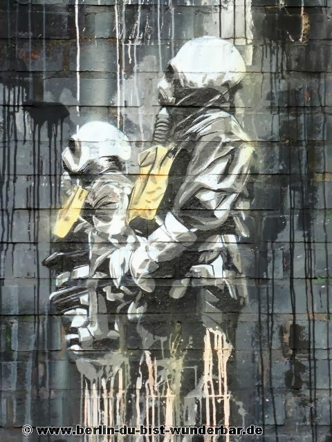teufelsberg, Abhoerstation, berlin, verlassene, US, militaer, Plotterrobboter KEN, streetart