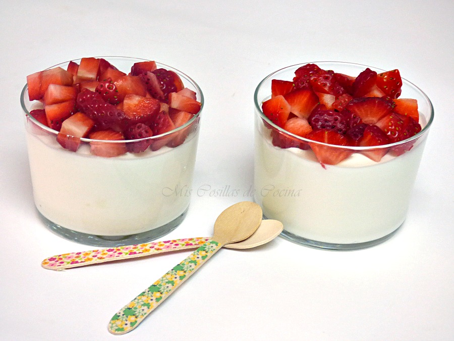 Mousse De Yogur Con Fresas
