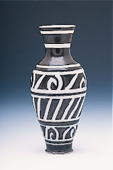 Fabrega - Black and White Vase