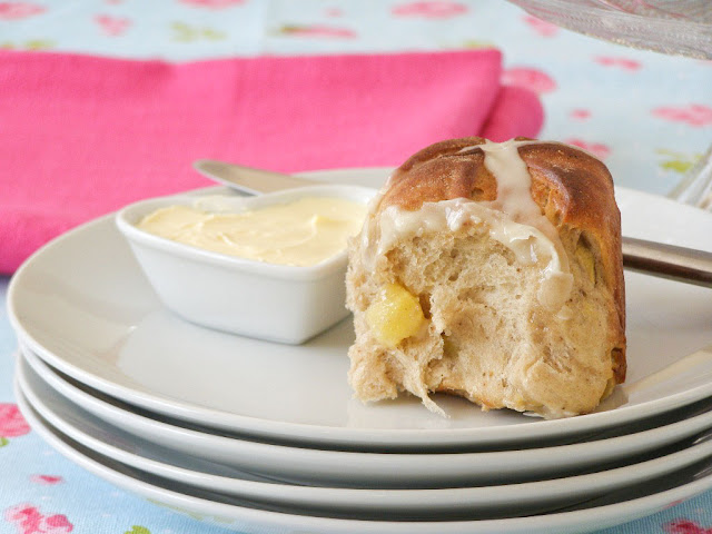 Vegan Apple & Cinnamon Pull Apart Hot Cross Bun with Maple Glaze