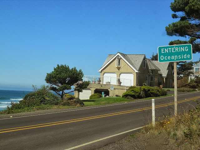 view entering Oceanside OR