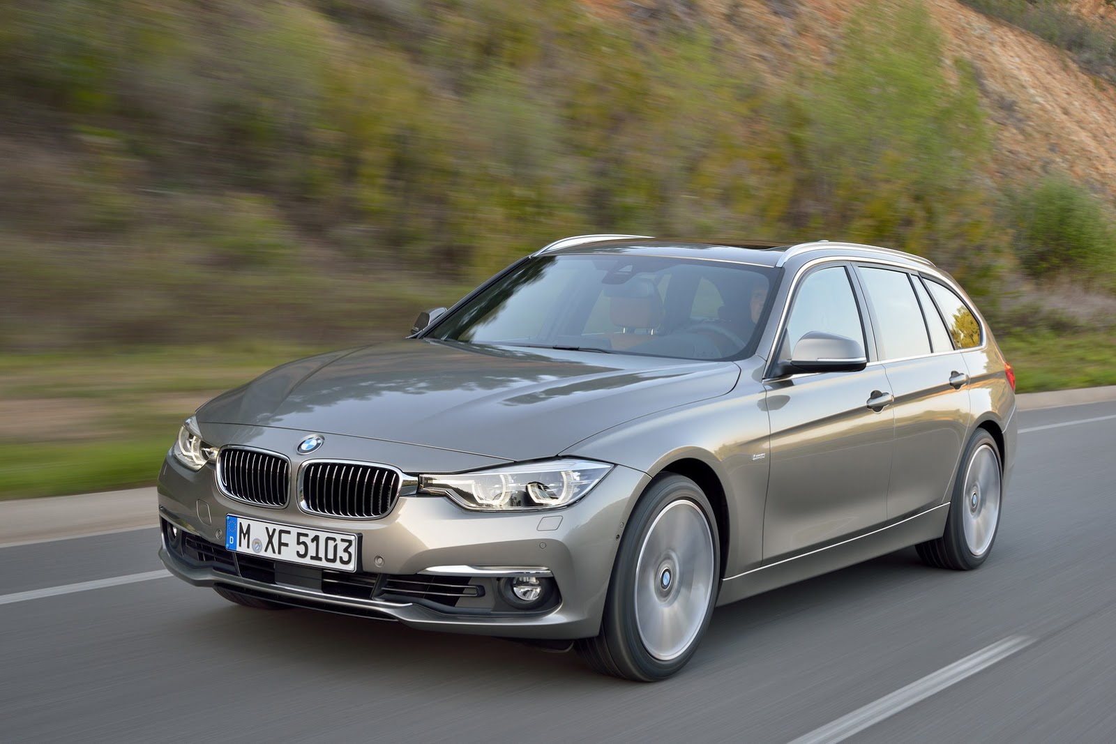 2016-BMW-3-Series-LCI72.jpg