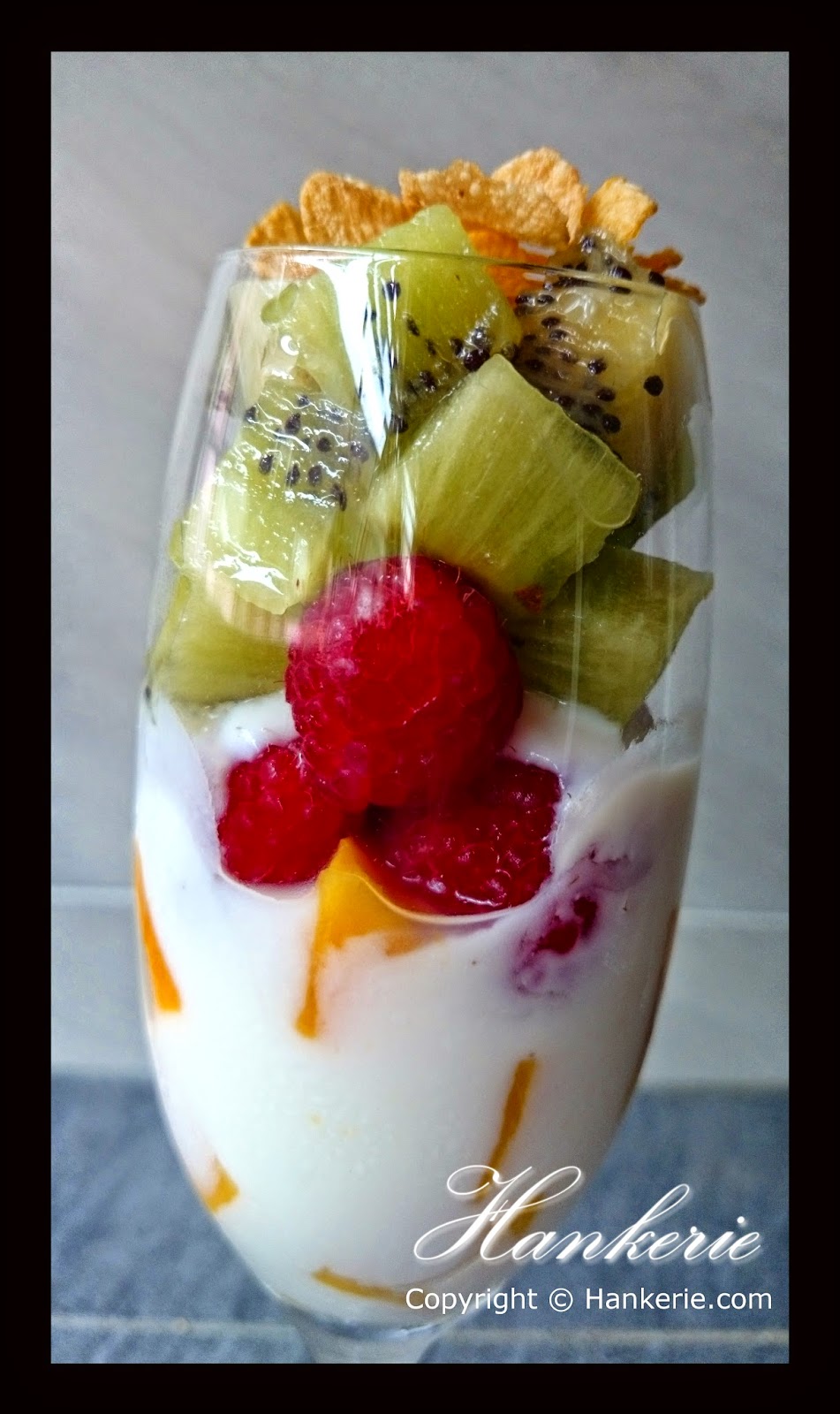 Healthy & Colourful Yogurt Parfait Hankerie