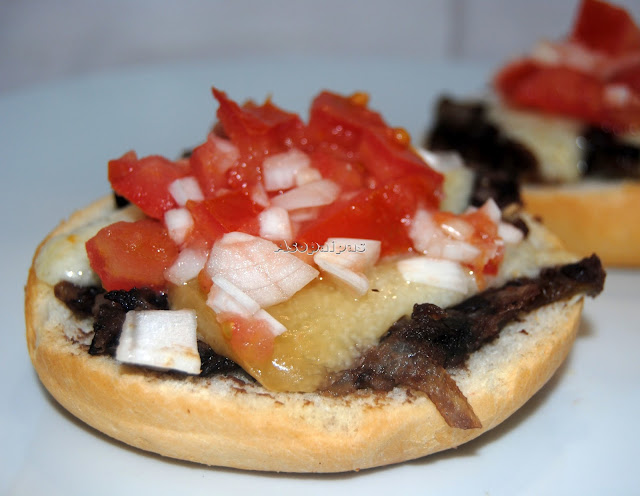 http://www.asopaipas.com/2014/05/molletes-mexico.html
