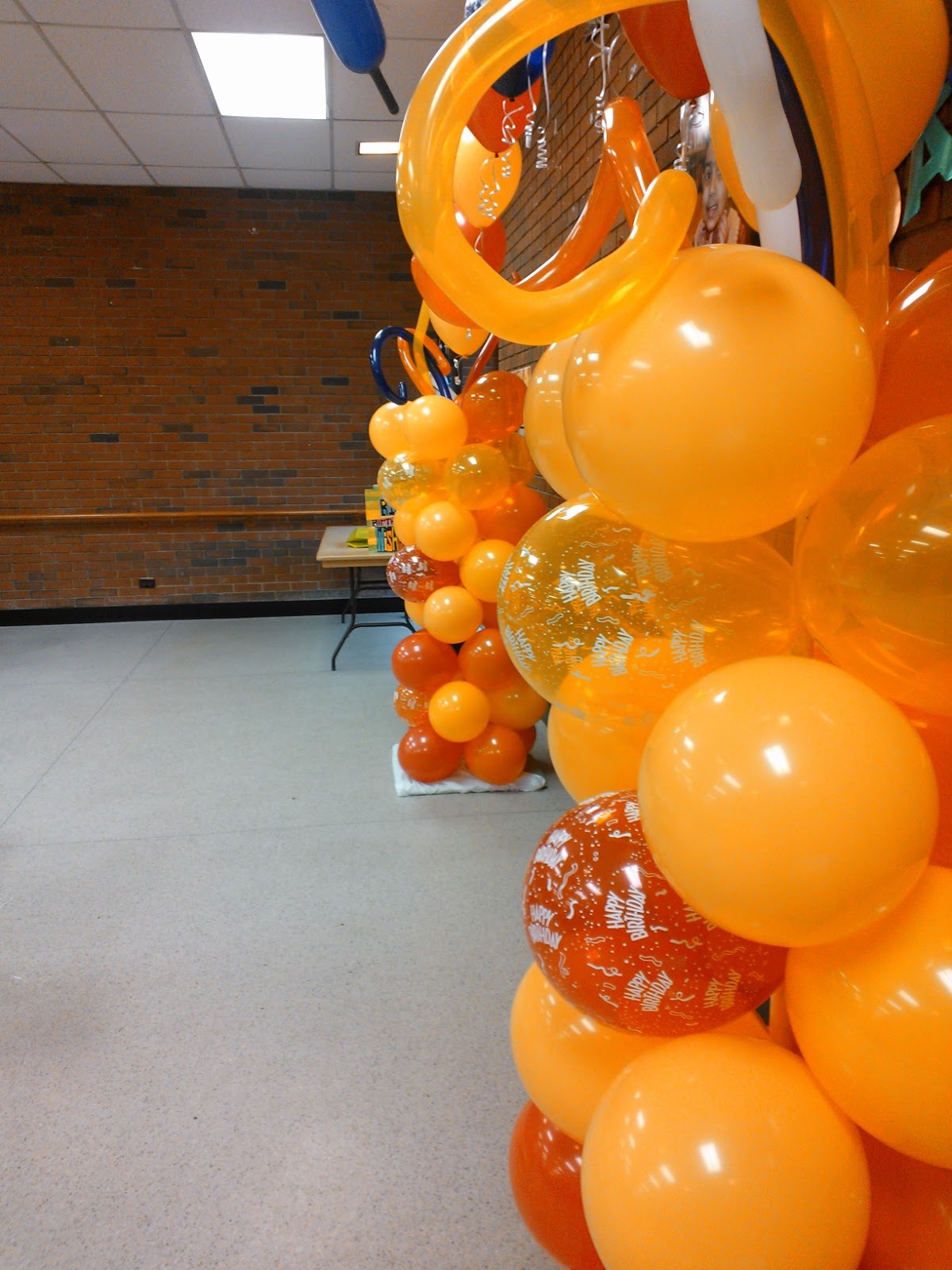 Memphis Balloon Decorations Colorful Balloon Arch