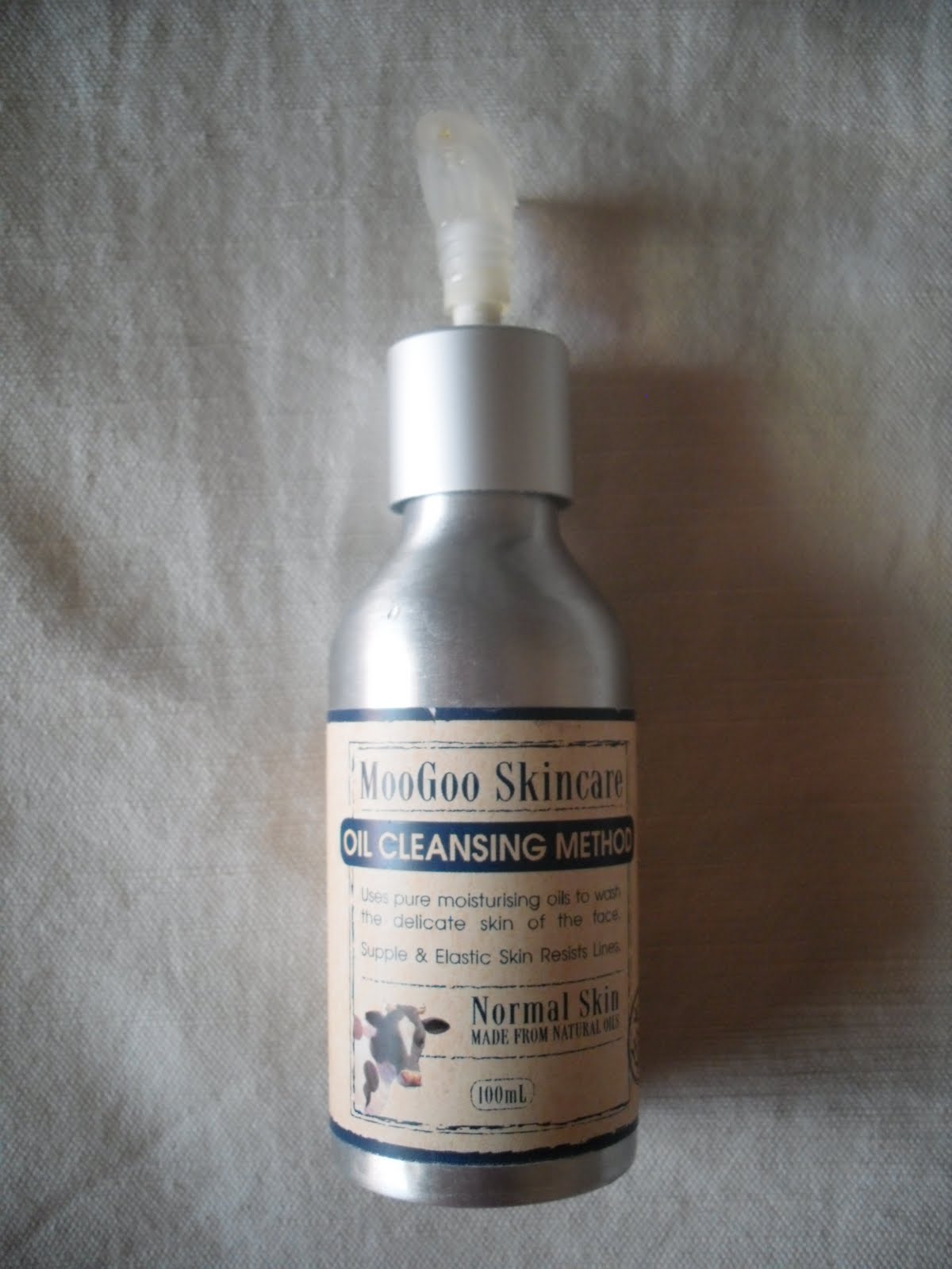 Beautifully Glossy MooGoo Skincare Oil Cleansing Method for Normal Skin