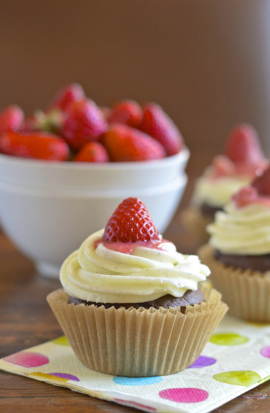 Chocolate Strawberry Cupcakes with Vanilla Bean Cream Cheese Frosting