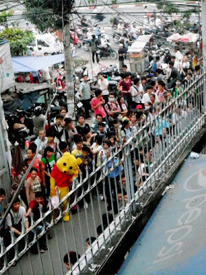 qua-tang-gau-bong-01