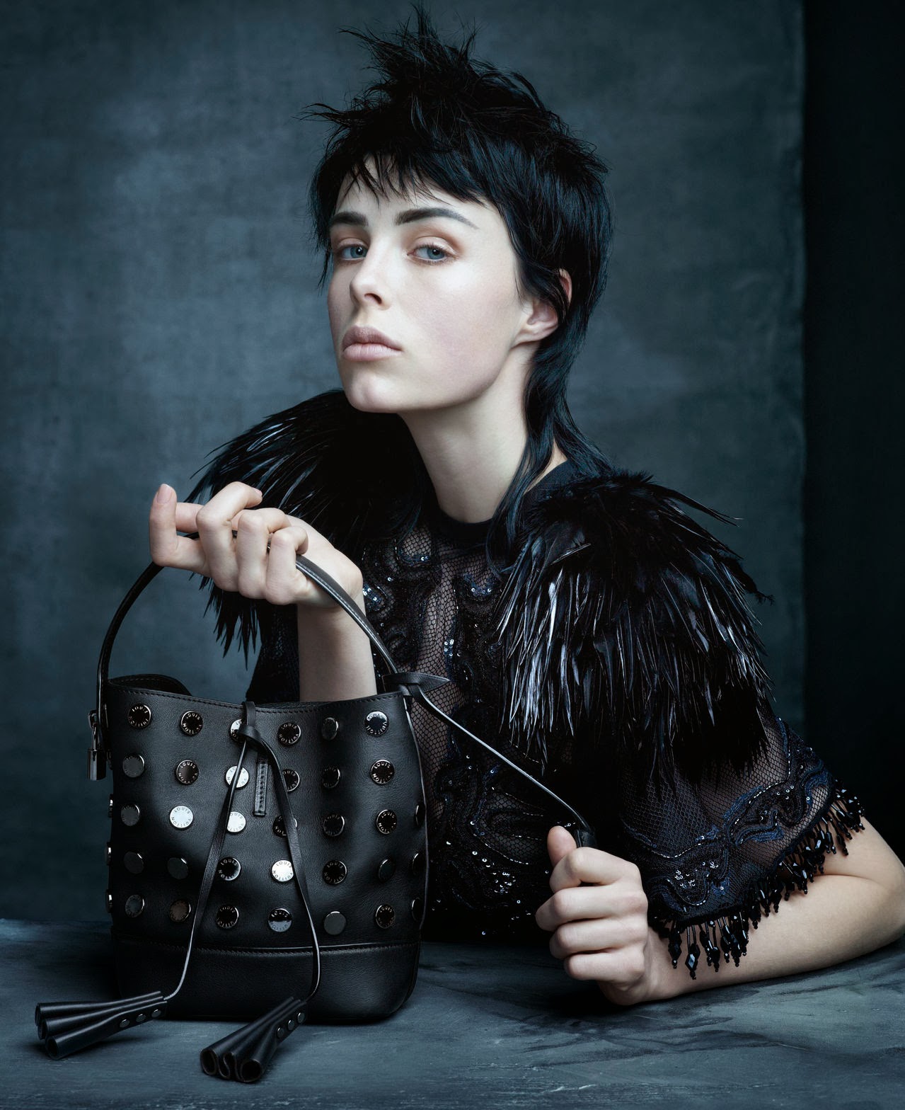 Gisele Bündchen Stars in Louis Vuitton Campaign