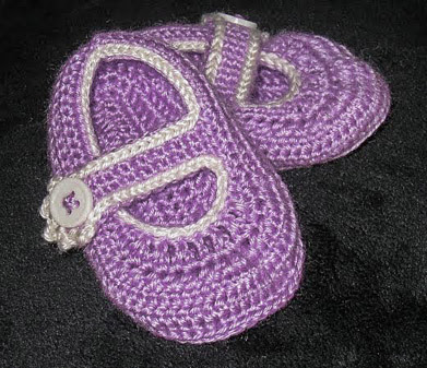 crocheted mary jane booties for girls