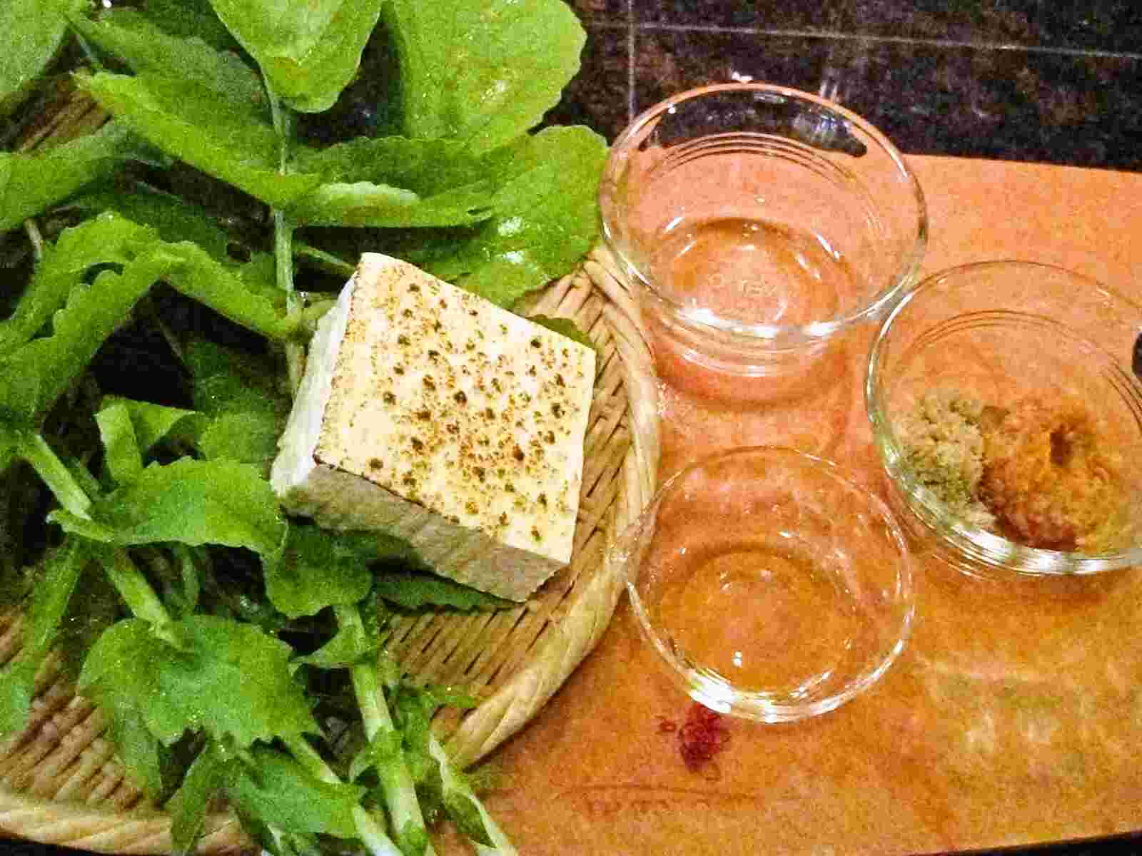 Recipes for Tom Tofu to daikon no happa no miso itame / tofu and