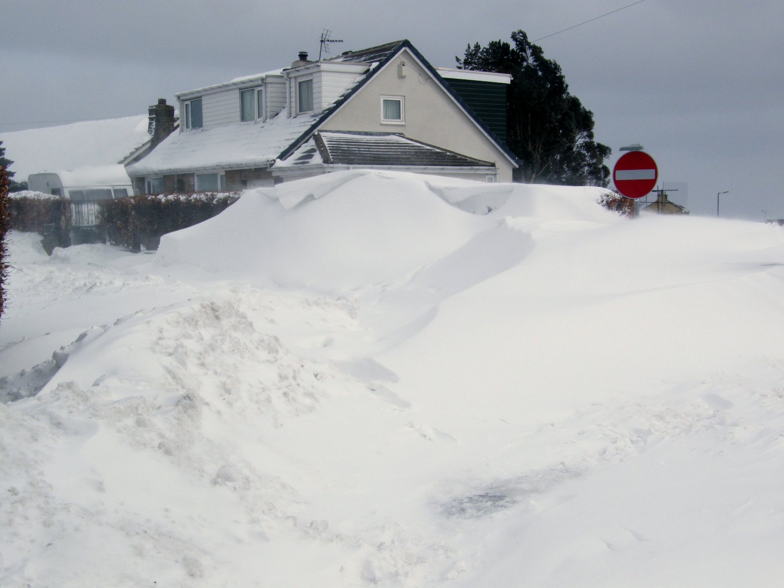 WEST YORKSHIRE BIRDING Yet more Queensbury snow scenes
