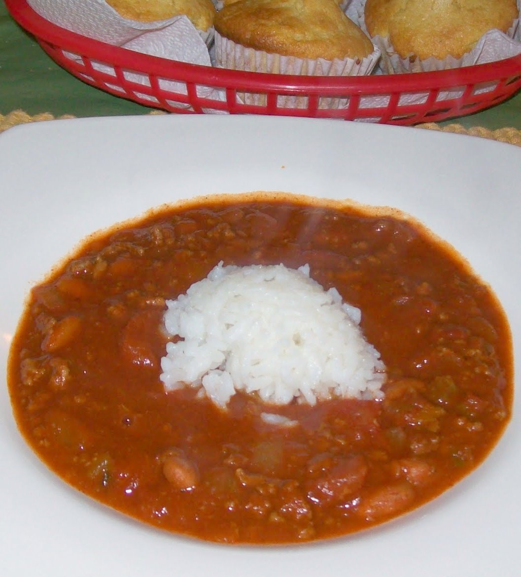 Cajun Delights Spicy Cajun Chili w/ Cornbread Muffins