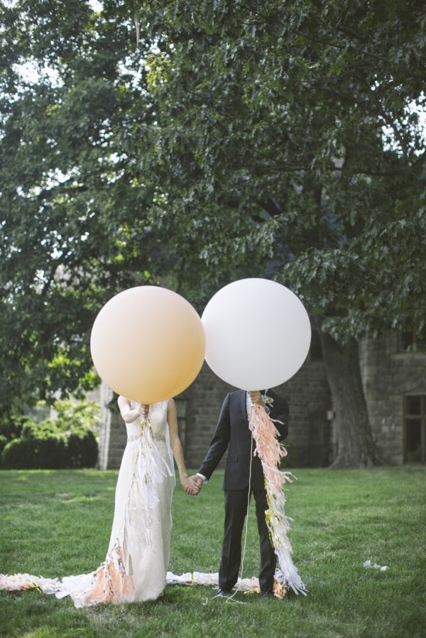 свадебная фотосессия с воздушными шарами