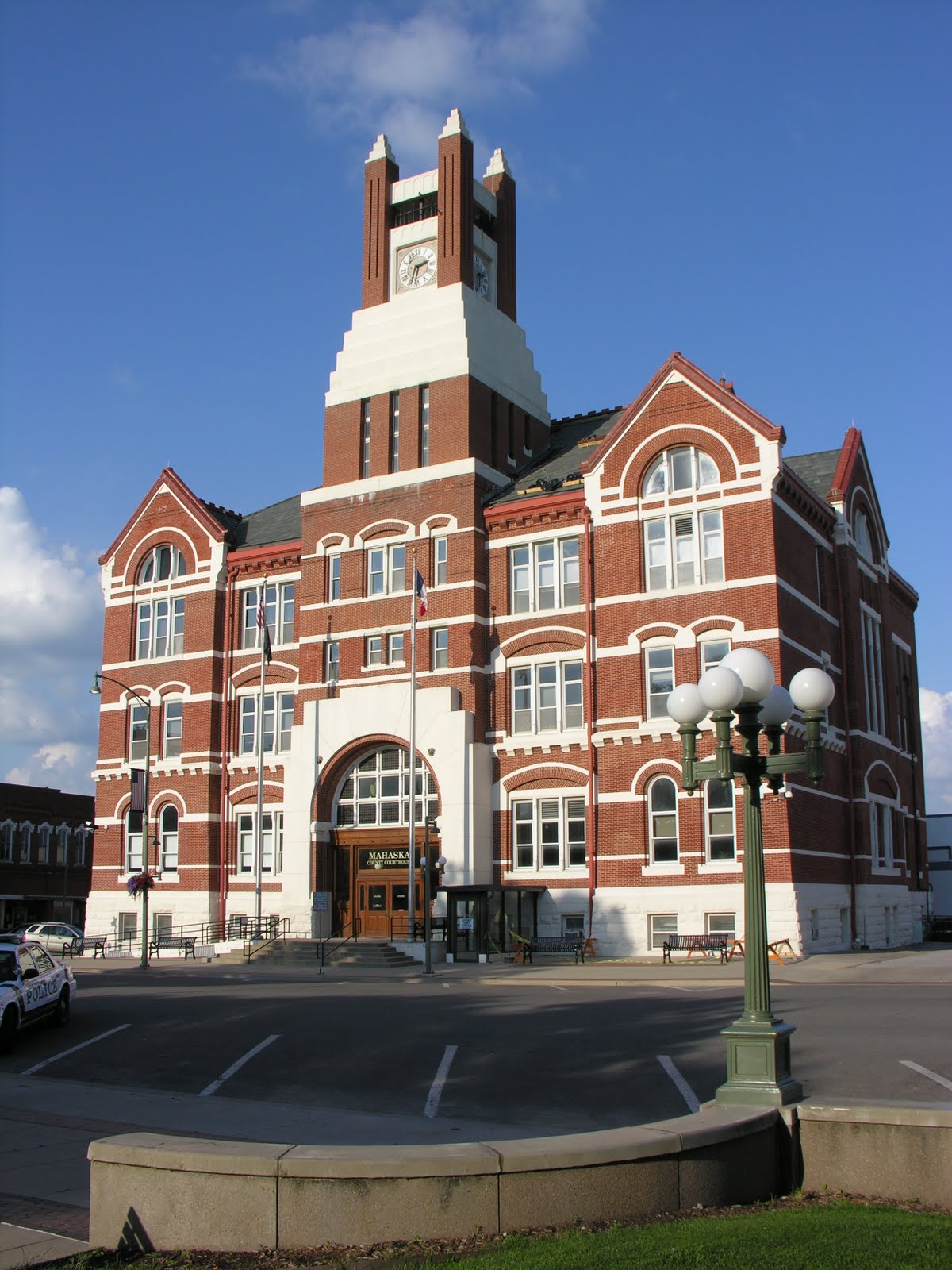 Cal & Rachel Litwiller's Adventures Marshalltown, IA to Oskaloosa, IA