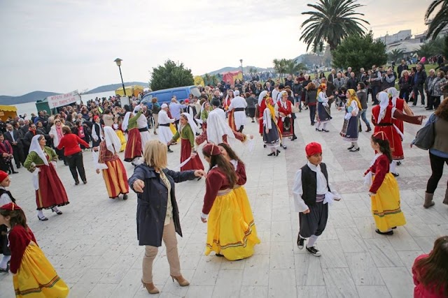 Πλήθος επισκεπτών στην "Ημέρα Τσίπουρου 2015" (photos)