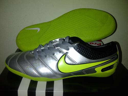 sepatu futsal sepatu futsal