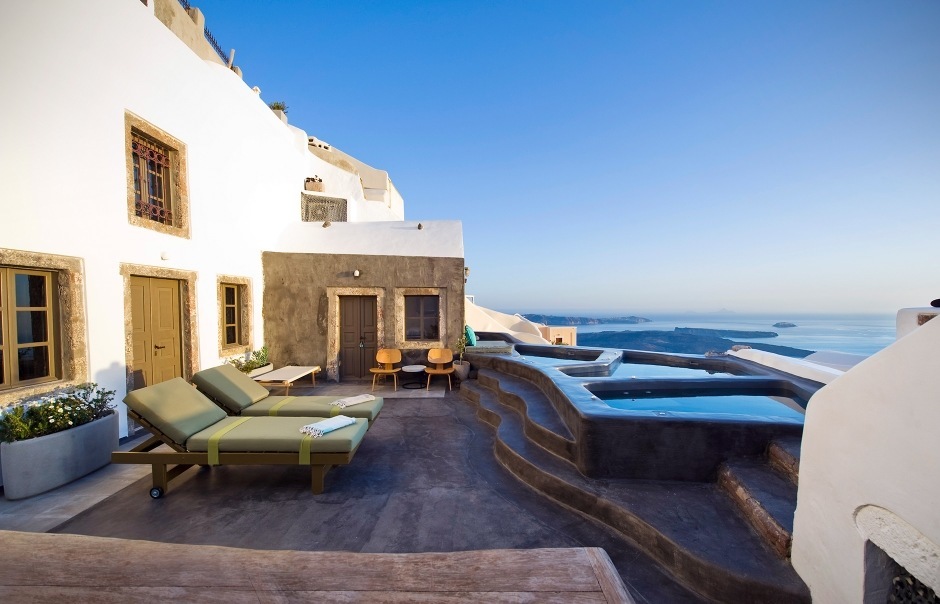 Sophia Suites – Elegant Retreat in Santorini, Hellas (Greece) Sophia Suites – Elegant Retreat in Santorini, Hellas (Greece)