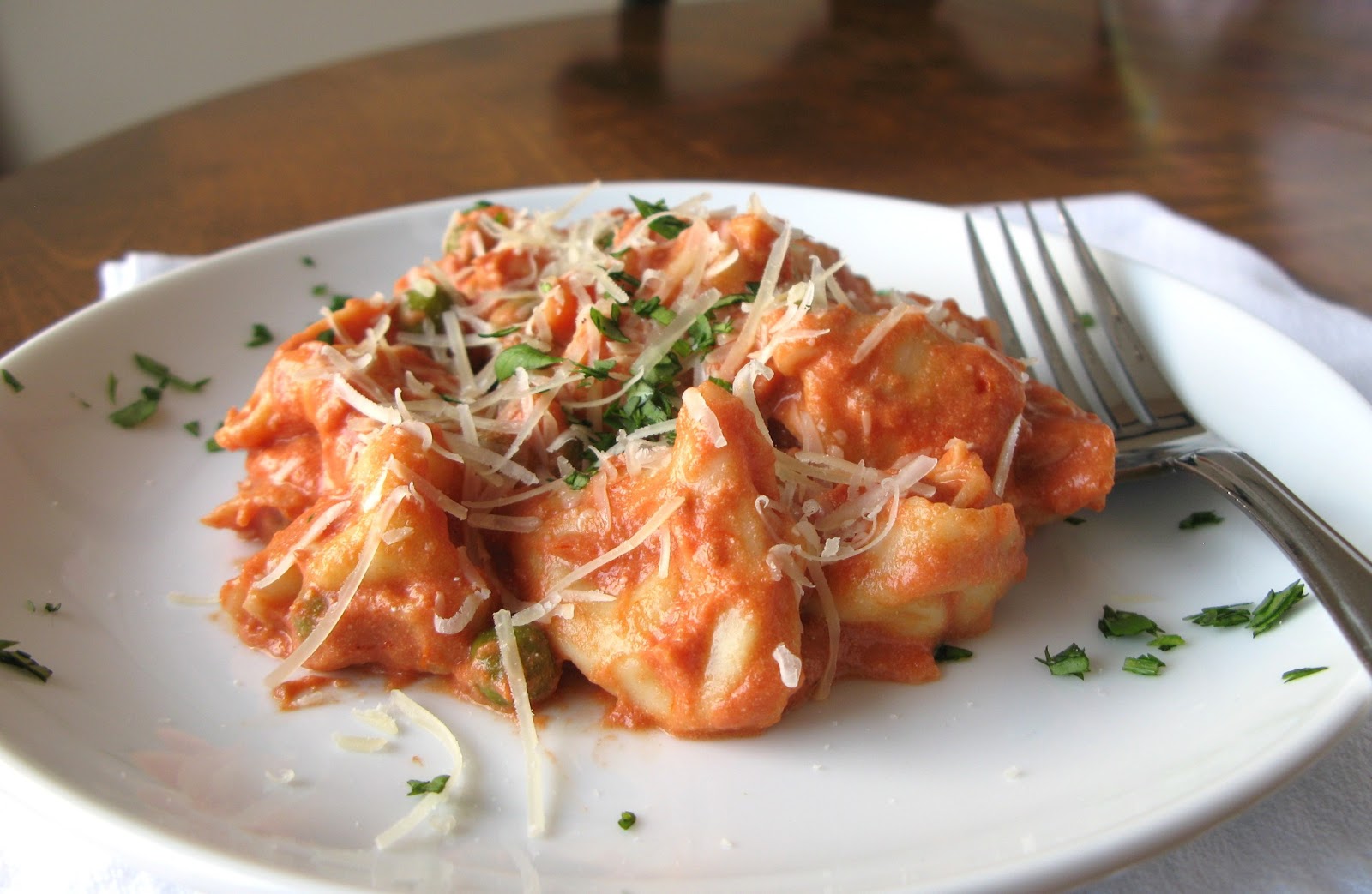 The BakeOff Flunkie Cheese Tortellini in TomatoCream Sauce
