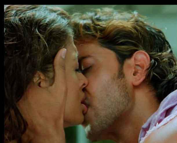 bollywood kiss videos