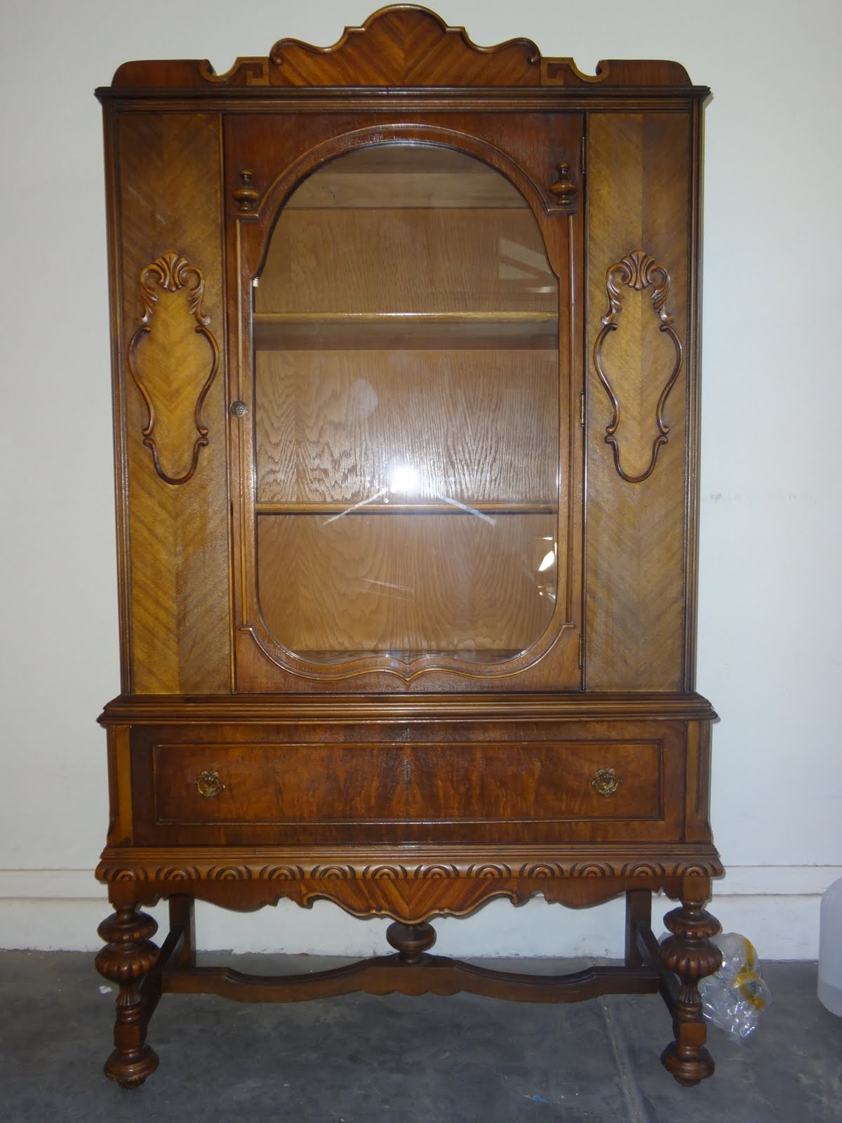 ChiChi Vintage Antique China Hutch