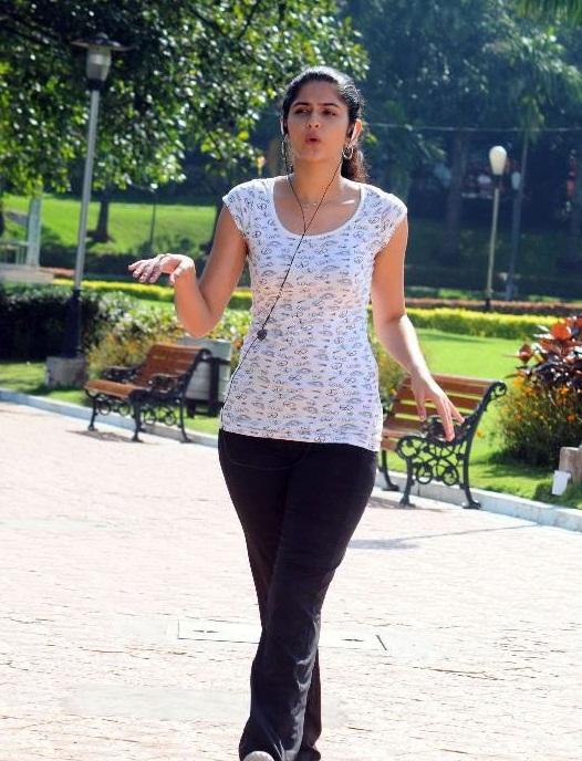 deeksha seth unseen latest photos