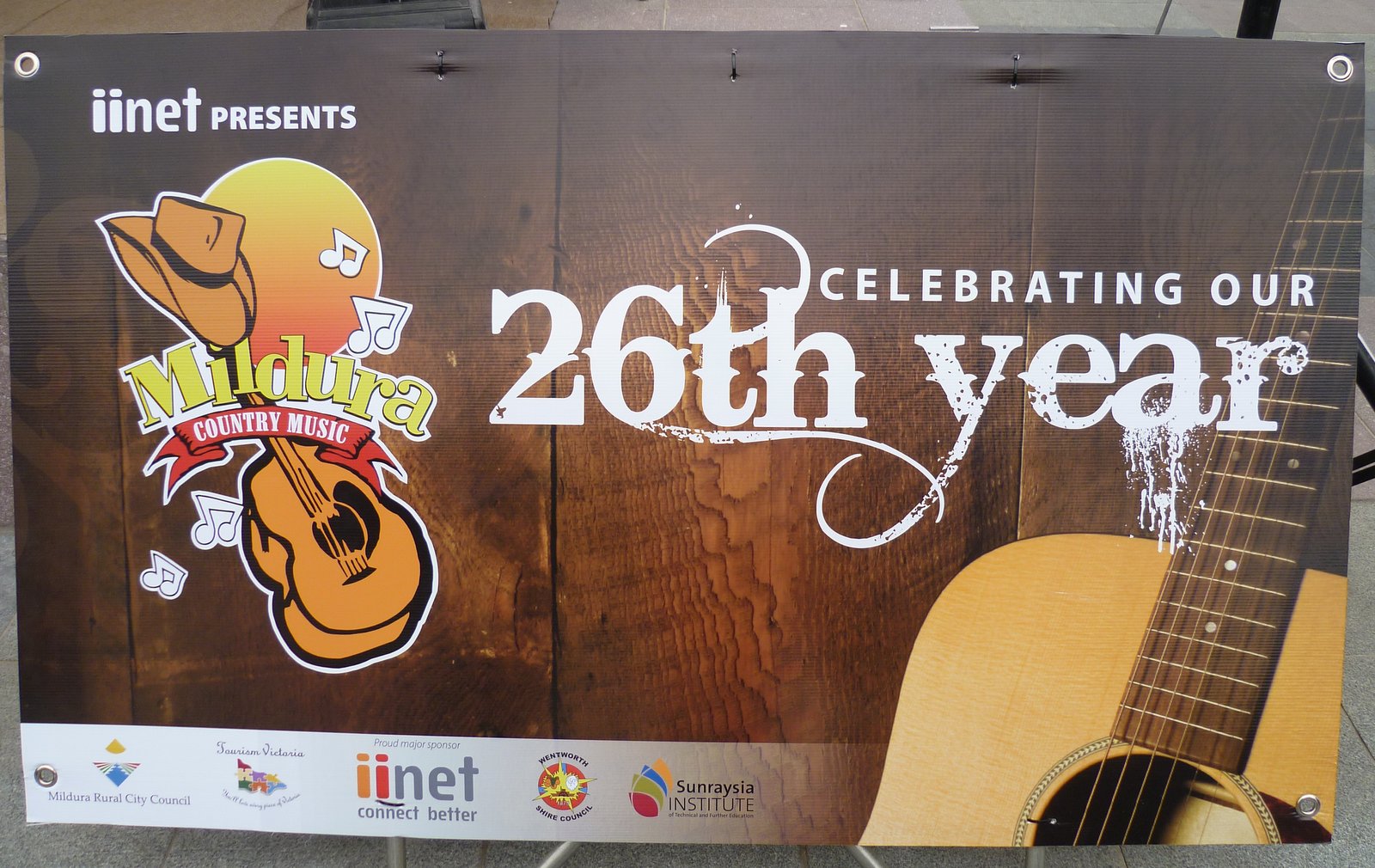 Witchwae on the Move Mildura Country Music festival in the mall