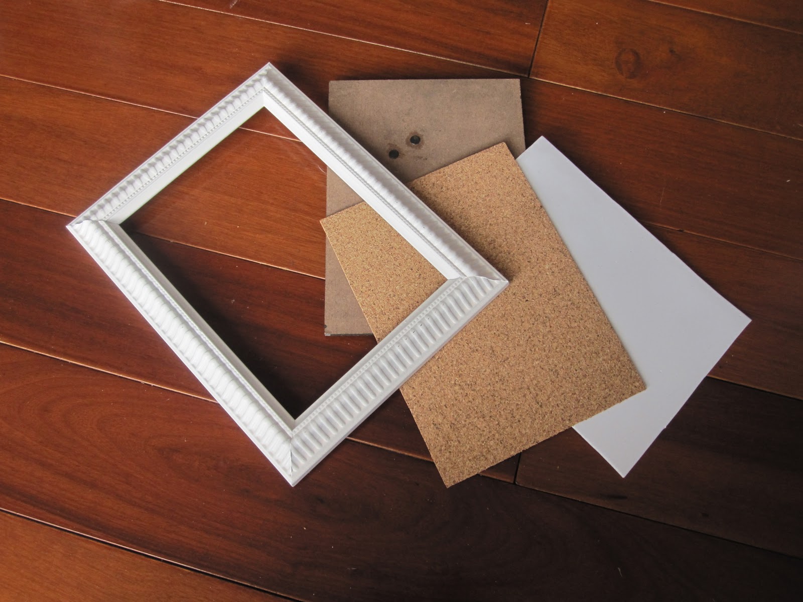 How to Pin board frame Crafted