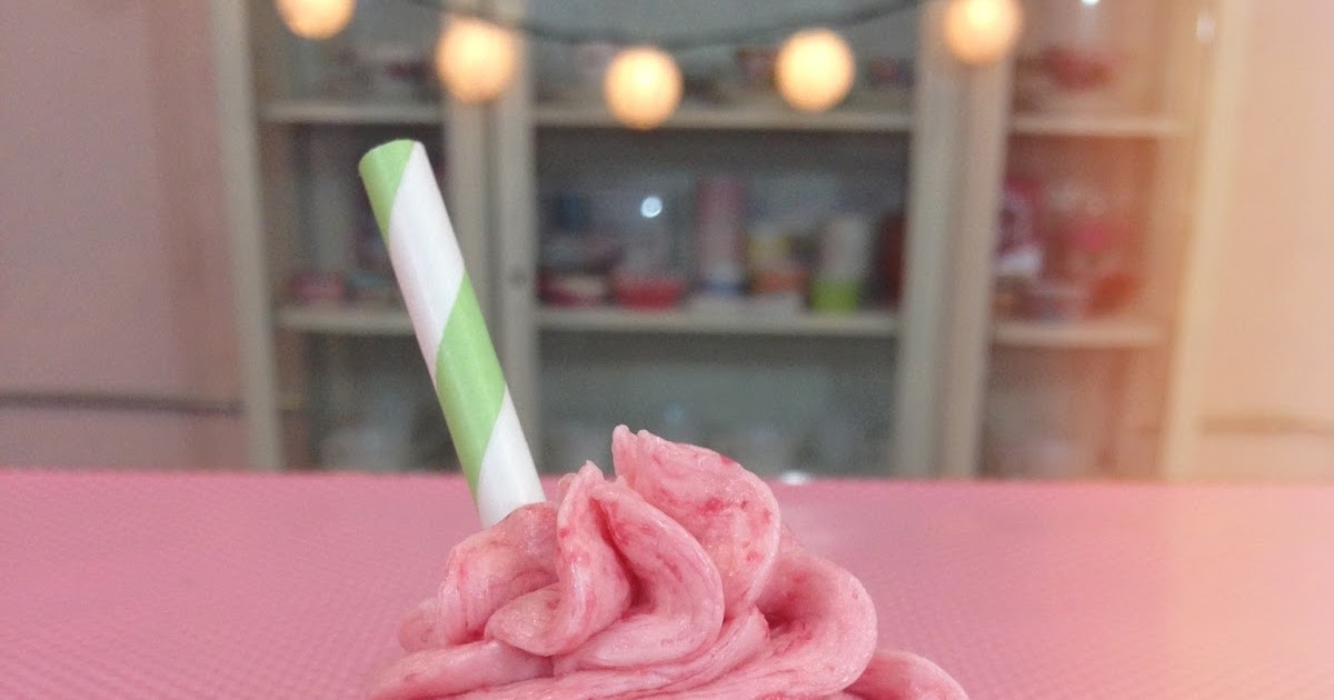 Starbucks Cotton Candy Frappuccino Cupcake! Emelyne