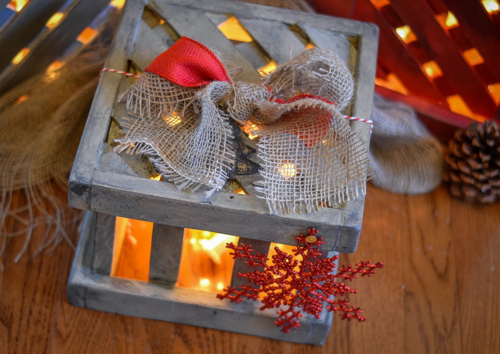 Down to Earth Style Make Wooden Christmas Gift Box Decor