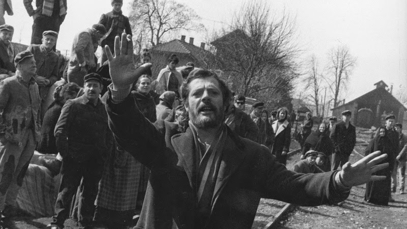 the daily struggles of the poor in ladri di biciclette a film by vittorio de sica Link to list of italian neo-realism films on dvd find this pin and more on film by joanna siwecka ladri di biciclette/bicycle thieves (u) 1948 italy sica, vittorio de £1599 oscar winning story of a poor man whose bicycle is stolen and he and his son search rome for it. the daily struggles of the poor in ladri di biciclette a film by vittorio de sica Link to list of italian neo-realism films on dvd find this pin and more on film by joanna siwecka ladri di biciclette/bicycle thieves (u) 1948 italy sica, vittorio de £1599 oscar winning story of a poor man whose bicycle is stolen and he and his son search rome for it.