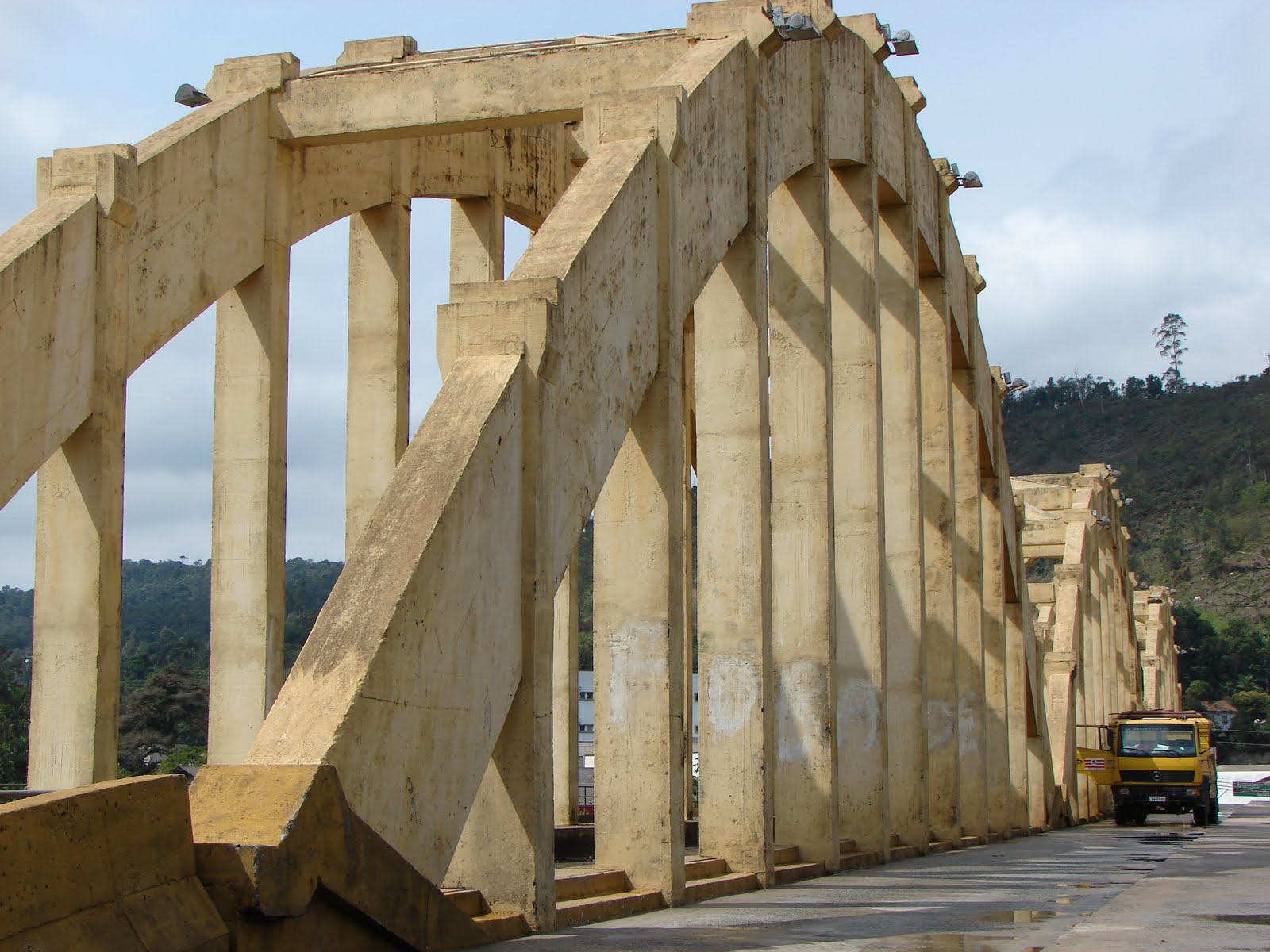 Ponte_dos_arcos%2B%25281%2529.JPG