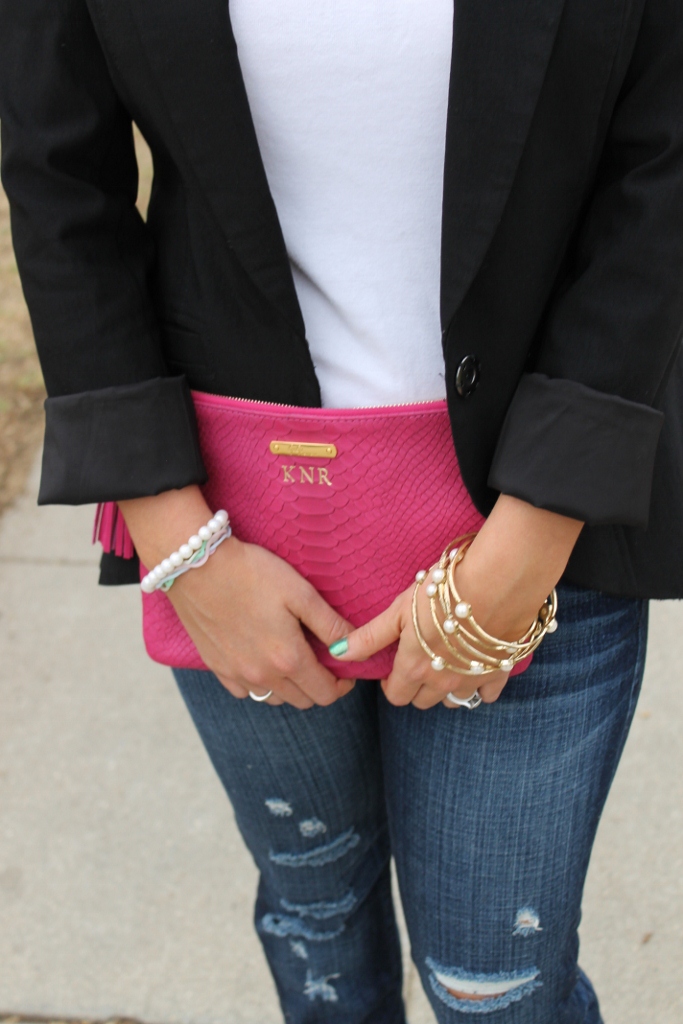 pointed closed toe wedges