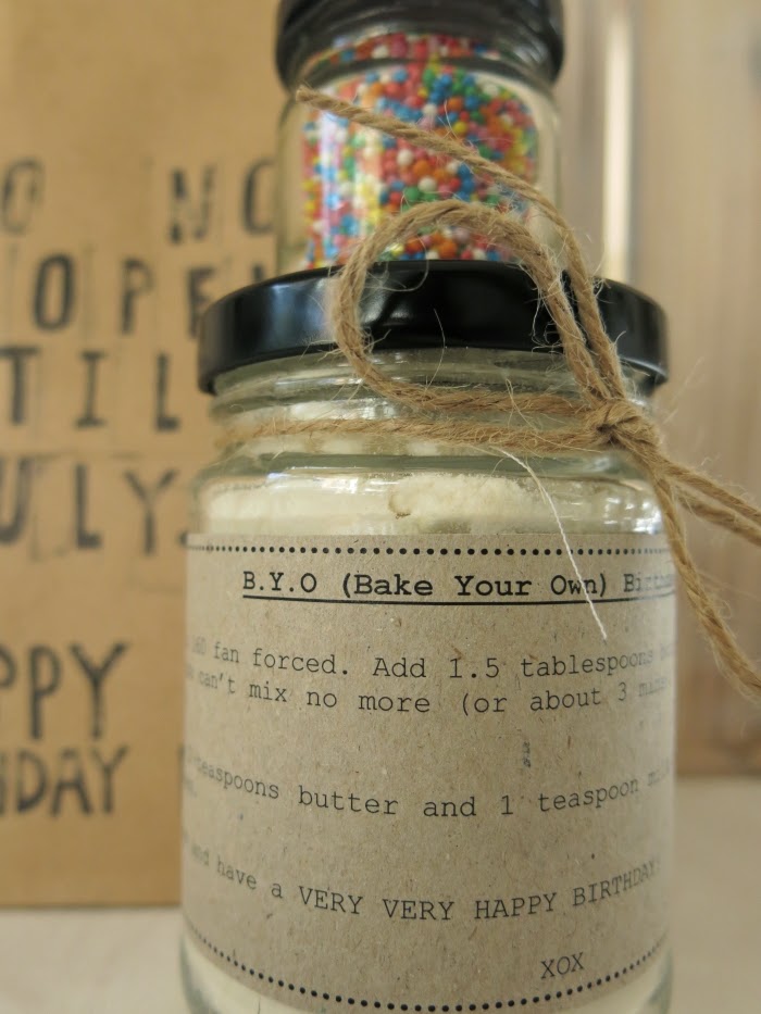 SERENDIPITY AND KATE Birthday Cake Mix In A Jar DIY