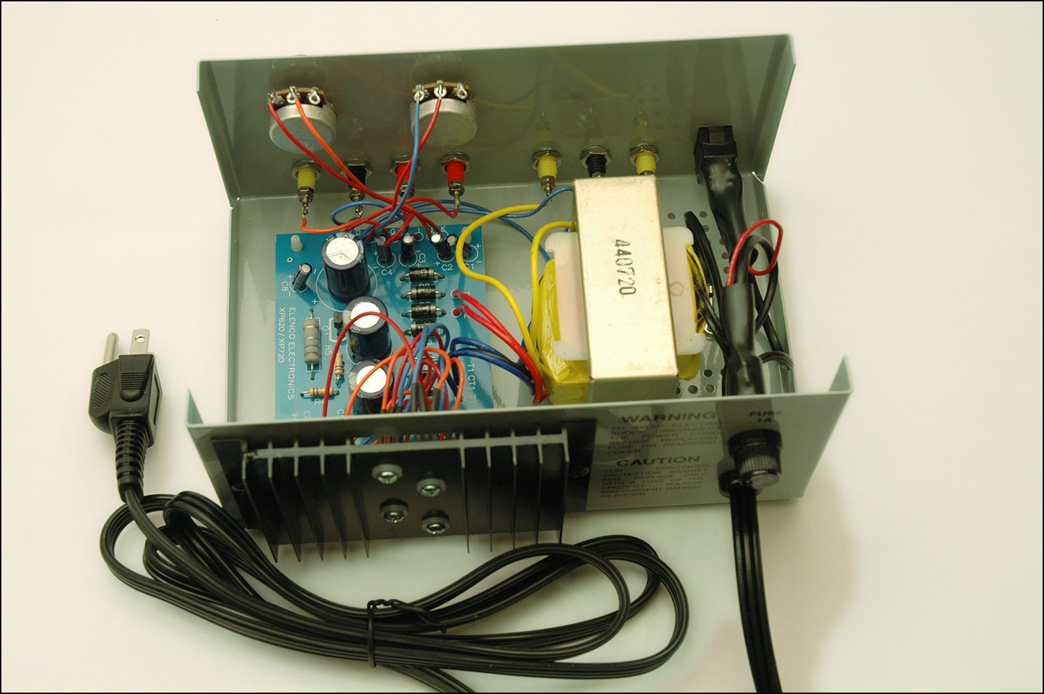 Techunboxed Elenco Power Supply Kit XP720K [Review]