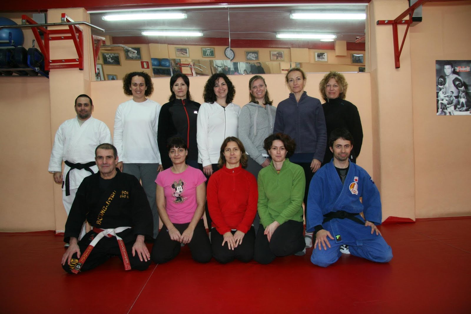 I CURSO DE DEFENSA PERSONAL FEMENINA