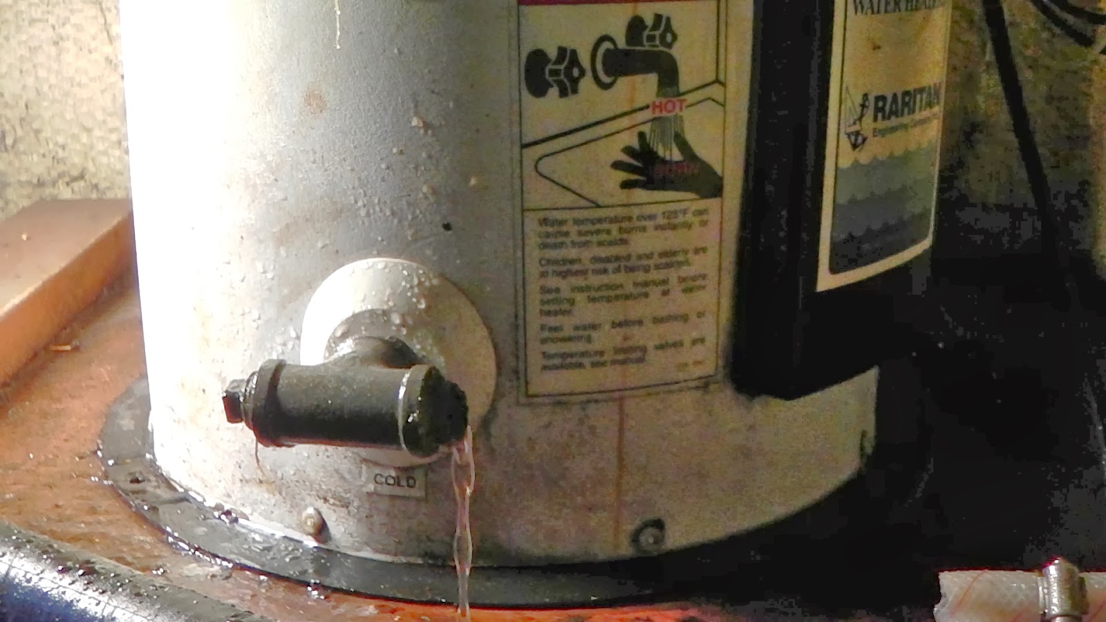 Silverton 34C December 2013