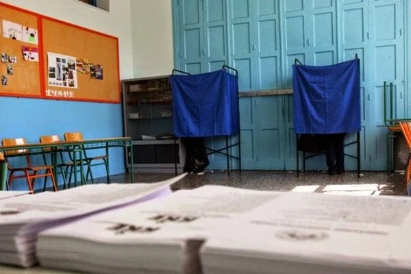 Εκλογές 2015: Οι έδρες ανά εκλογική περιφέρεια και οι σταυροί προτίμησης!