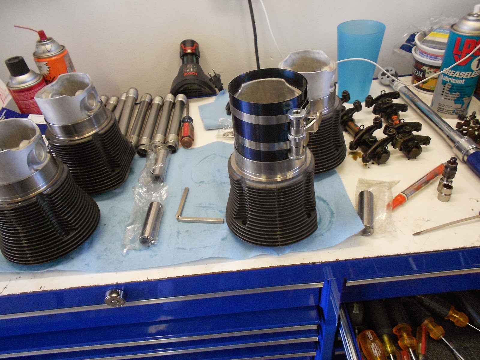 The Bug Boys Installing pistons and cylinders in an air cooled bug and
