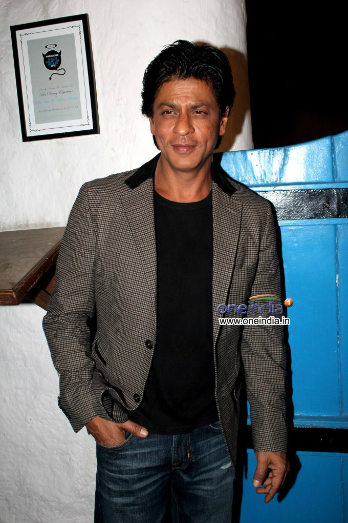 موقع يلا فوتو خلفيات شاروخان لسطح المكتب والكمبيوتر