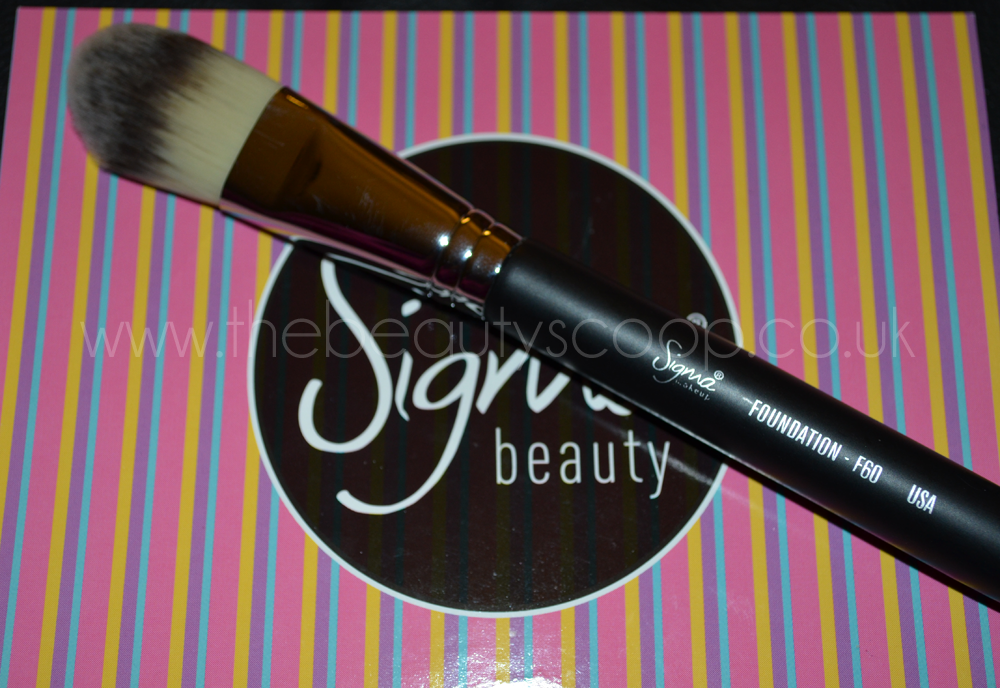The Beauty Scoop! Sigma Makeup Brushes Travel Kit (Black) A Review!