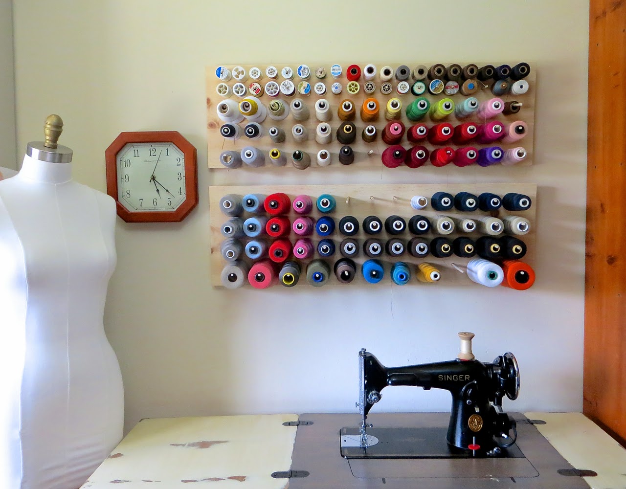DIY Thread Rack for your Sewing Space