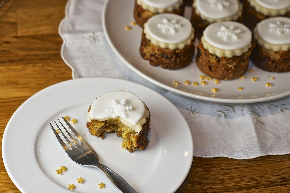 Traditional christmas cake. Stir up Sunday Recipes - Tinned Tomatoes